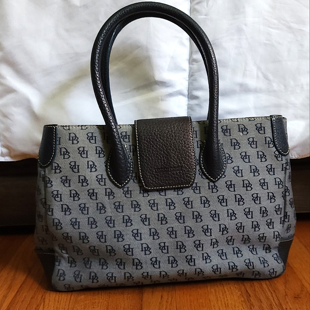 Dooney & Bourke Navy Monogram Fabric & Leather Shoulder Bag Magnetic
